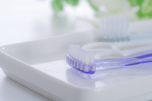 口臭が気になる…原因は舌にあるかも?舌苔と口臭の関係